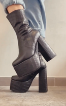 Bota Avelyne Couro Legítimo